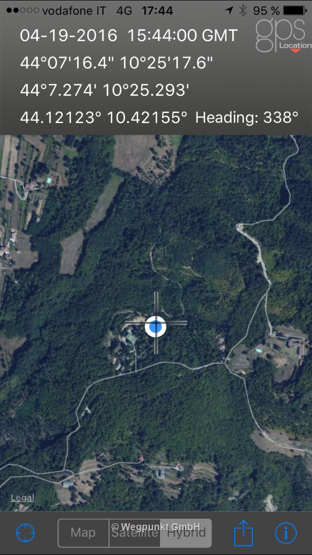 Nicht zu übersehen, der Campingplatz ist mitten im Wald